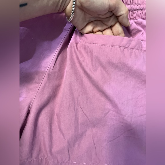 Women’s Size Small Activewear Pink Shorts by Forever 21 Cargo Pockets!! - Picture 5 of 10